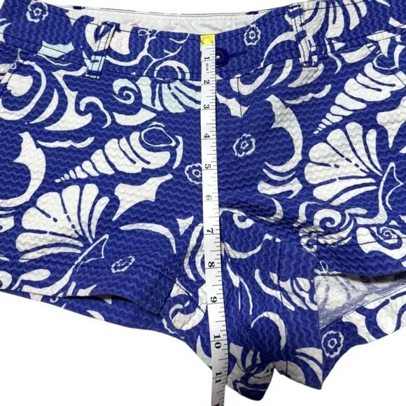 Lilly Pulitzer Blue and White walsh shorts - Picture 6 of 9